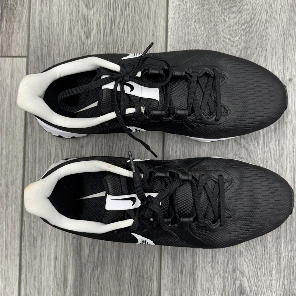 Nike React Black and White GOLF Shoes - Picture 2 of 5